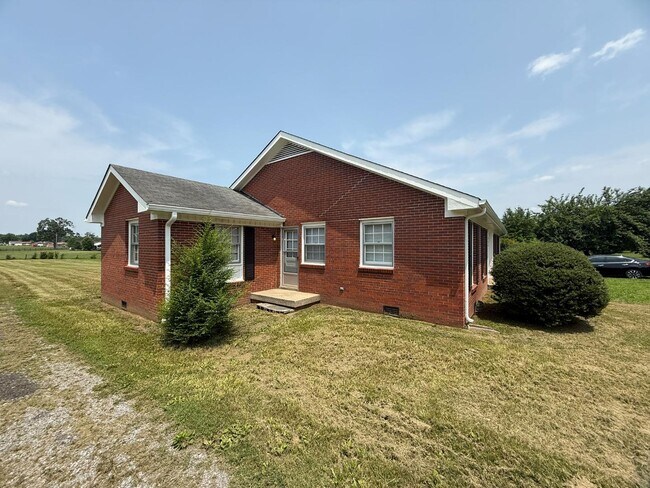 Photo - 198 & 200 Drifting Circle - Unit 200 Apartamento