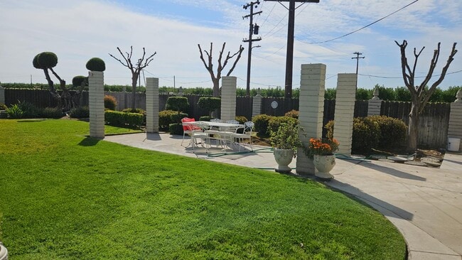 Photo - 7686 S Temperance Ave