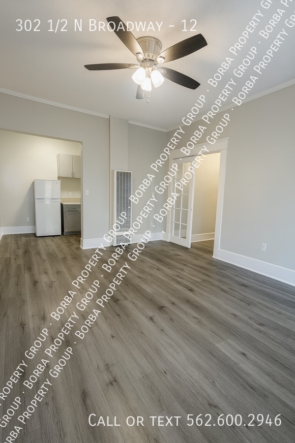 Photo - 302 1/2 N Broadway-12 Unit 12