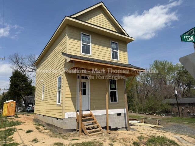 Photo - 1203 Fern St