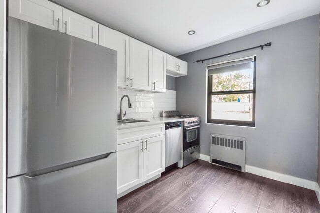 Photo - 99 W 2nd St Unit 103