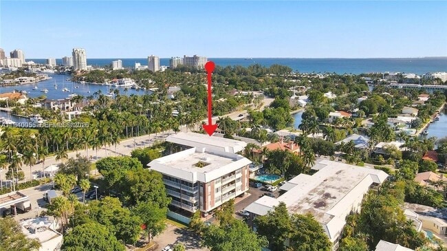 Building Photo - 2426 SE 17th St Unit 101A