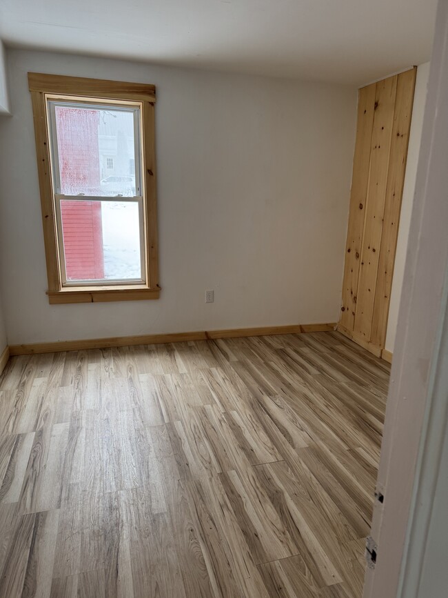 103 New St Unit 1