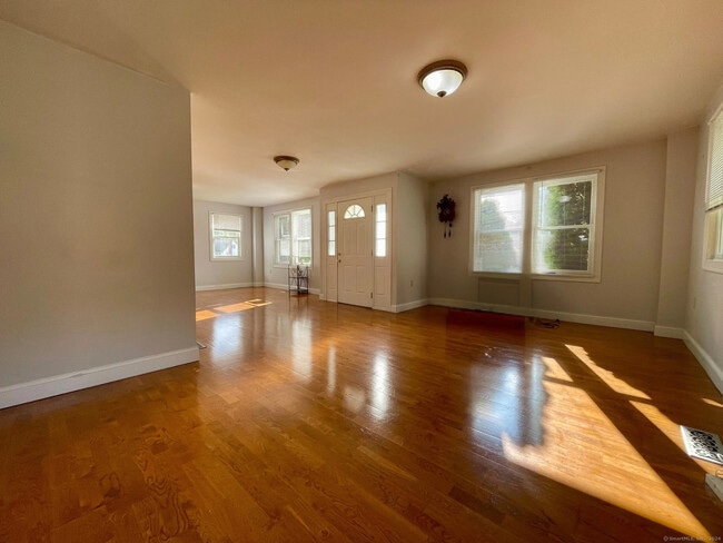Photo - 70 Grimes Rd