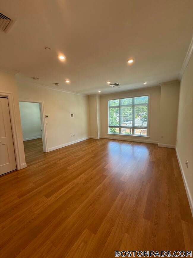 Photo - 120 Gerry Rd Unit 307