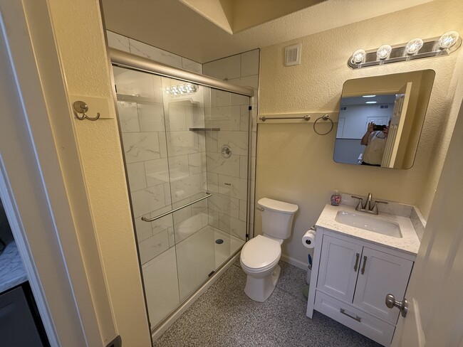 Photo - 930 Sugar Mill Ave Unit 2