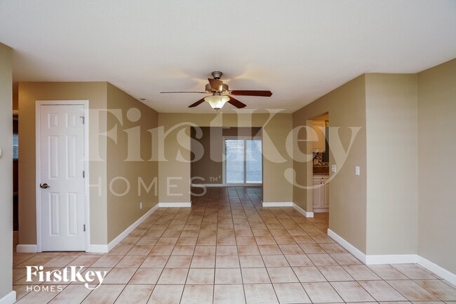 Photo - 2310 Nellie St