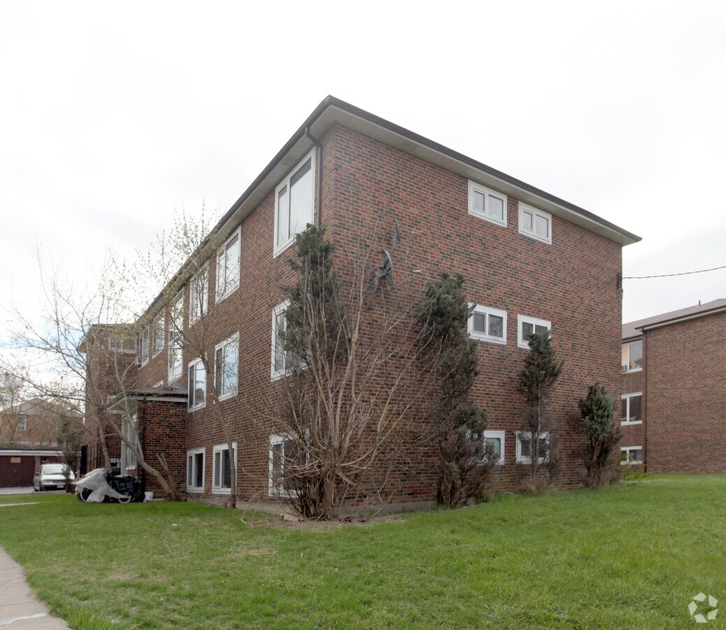 Photo - 2255 Jane St