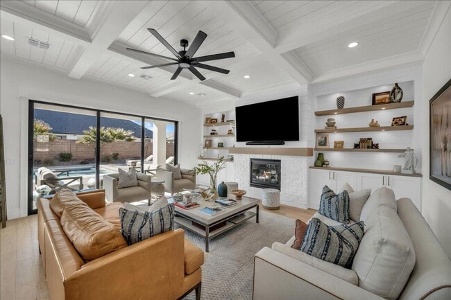 Photo - Beautiful 6-Bedroom, 5-Bathroom Home for R...
