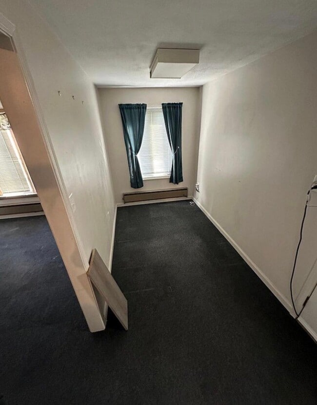 625 Kent Ave