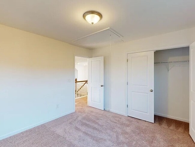 Photo - FIRST MONTH IS ON US   CHARMING 4- BEDROOM HOME IN LAURELBROOK COMMUNITY
