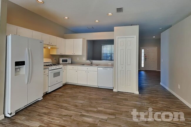 6705 Cambridge Park Dr
