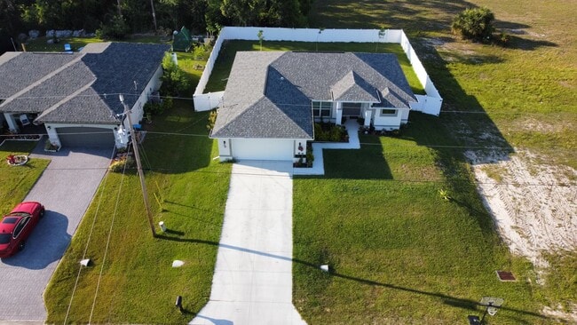 Photo - 3913 NW 42nd Ln