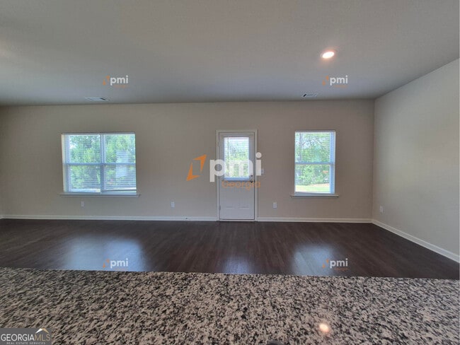 Photo - 122 Innis Brk Cir SW