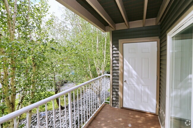 2BR, 2BA - 986 SF