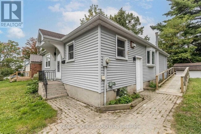 Photo - 156 Clapperton St