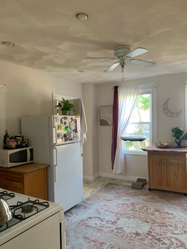 Photo - 20 Dearborn St Unit 1