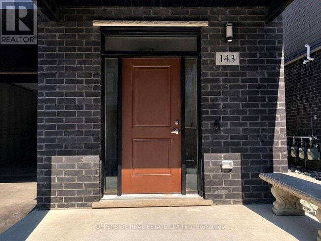 Photo - 3260 Singleton Ave