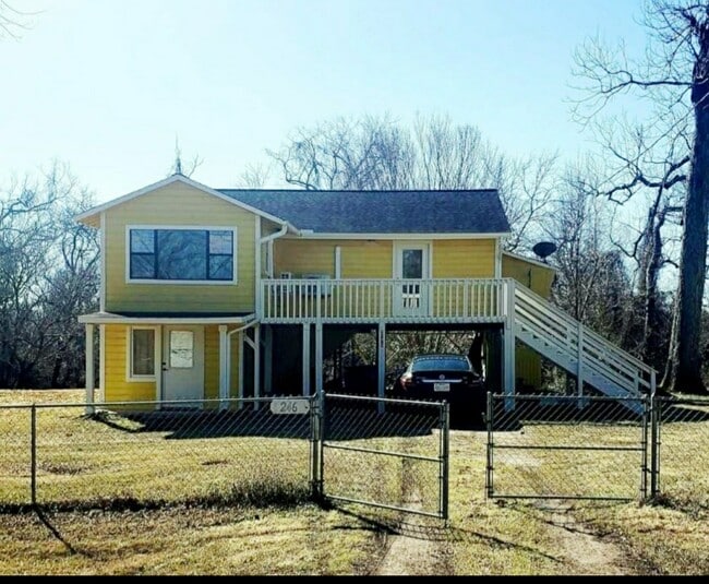 Building Photo - 246 Creekside Dr Rental