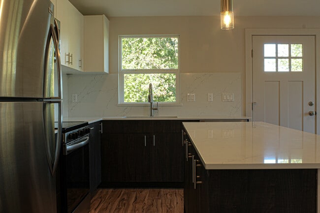 Photo - 2417 Snyder Ave Unit C