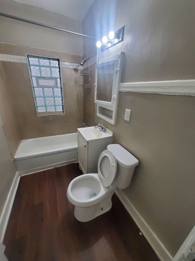 Photo - 3372-3374 N Richards St Unit 3372 Lower