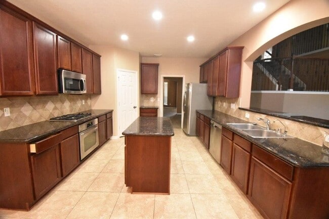 Photo - 22306 Fieldcrest Ln