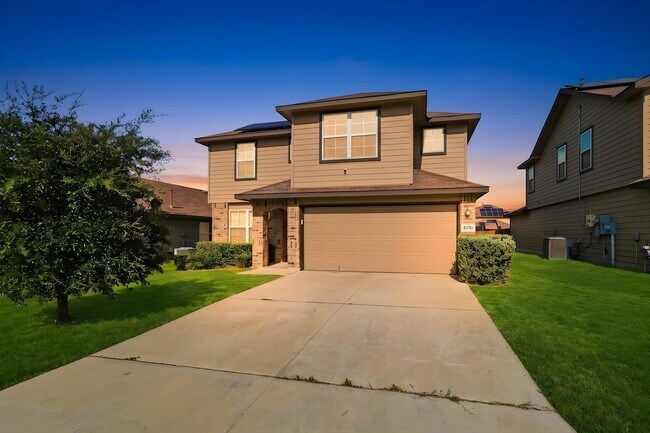 Building Photo - 8106 Chestnut Blue