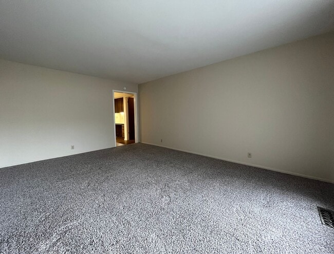 Photo - Midtown Quadplex with Pool- 3 bed, 2 bath