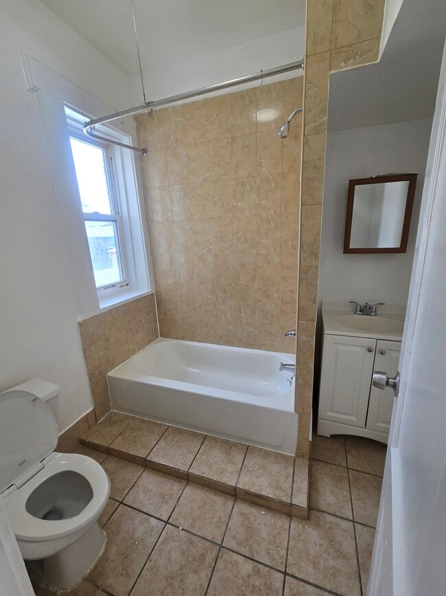 Photo - 526 S 15th St