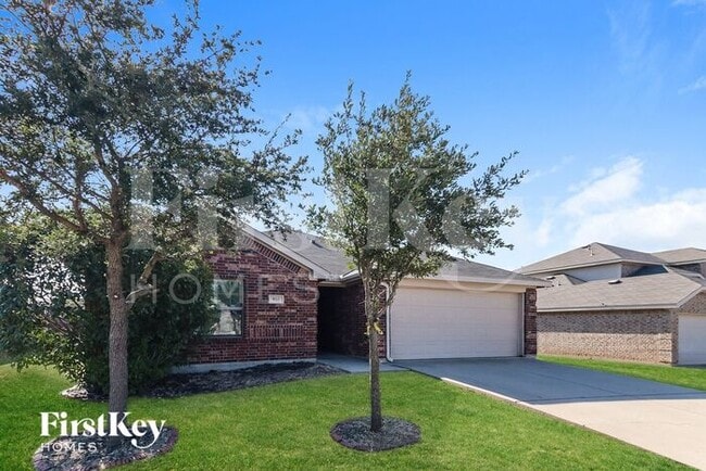 Photo - 910 Abigale Ln