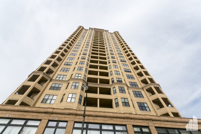 Photo - 1464 S Michigan Ave Apartment Unit 2407