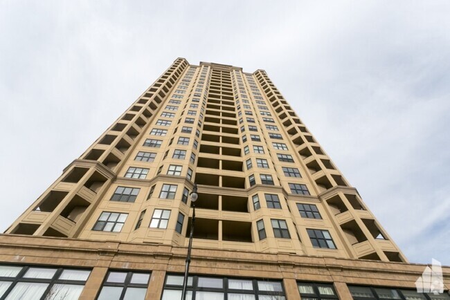 Building Photo - 1464 S Michigan Ave Unit 2407 Rental