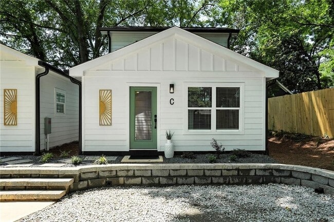 Building Photo - 1597 Glenwood Ave SE