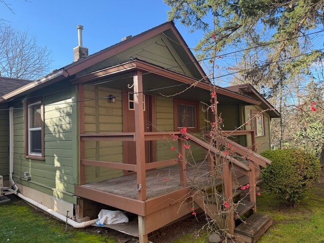 Photo - 2 bedroom 1 bathroom house - Close to Campus!