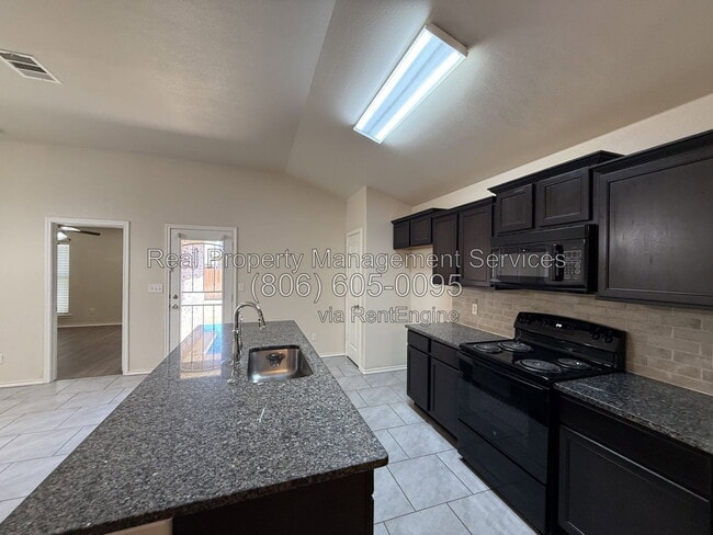 Photo - 7431 104th St