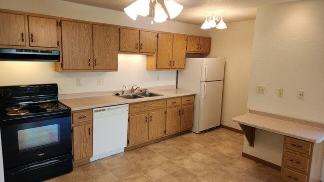 Photo - 612 W State St Unit 612 Apt#2
