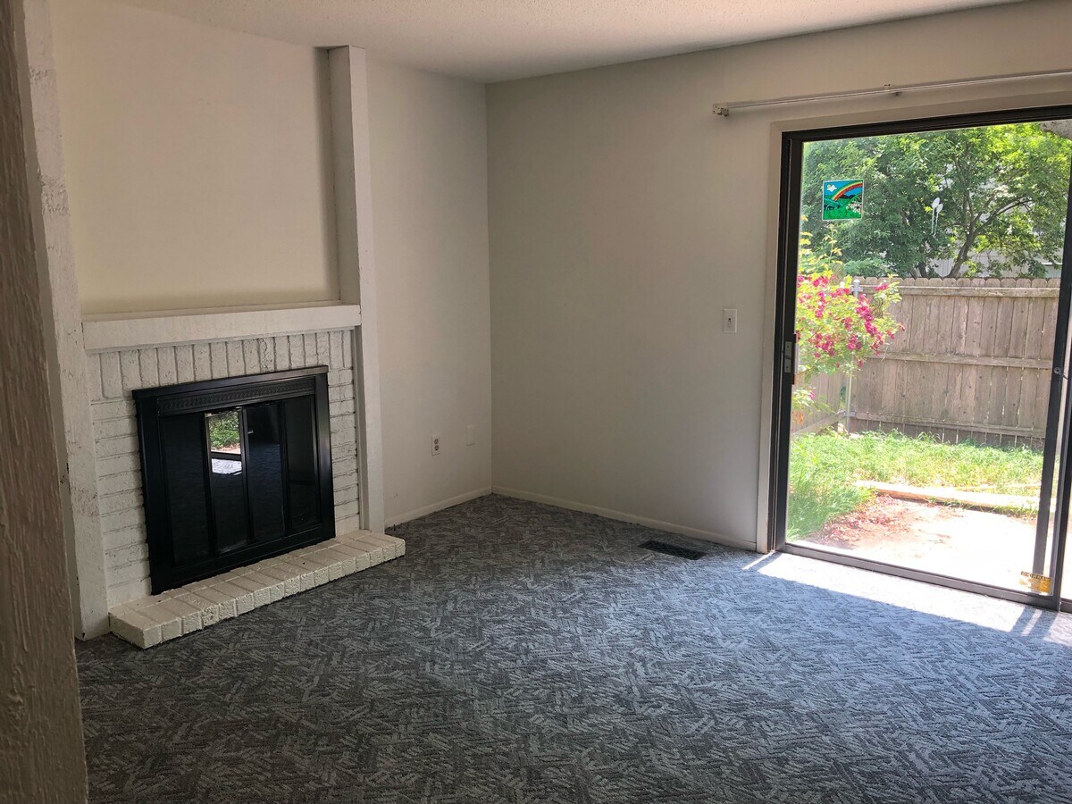 Photo - 8639 W 108th Pl Unidad 8639