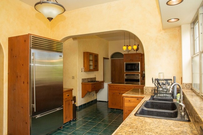 Photo - Spacious 4-Bedroom Retreat in Haiku with S...