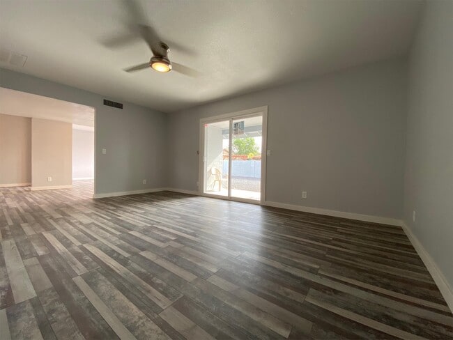 Photo - 4007 W Rue De Lamour Ave