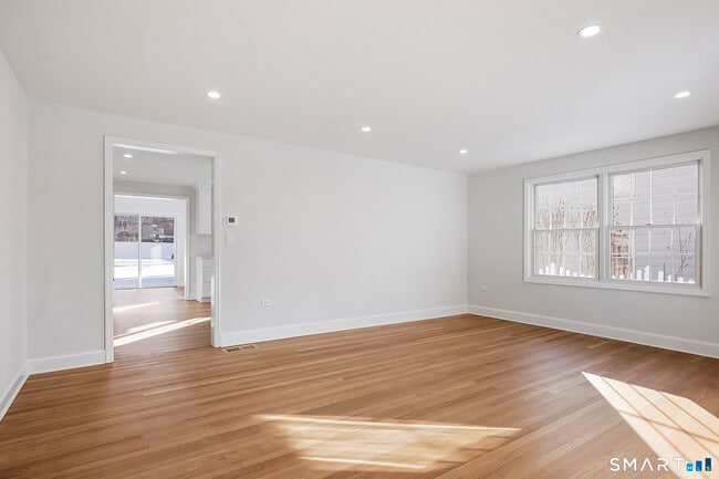 Photo - 10 Greenwood Ave