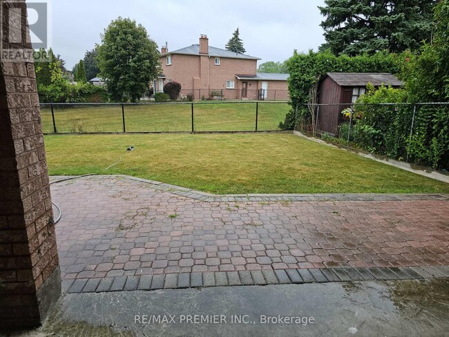 Photo - 16 Vineyard Ct