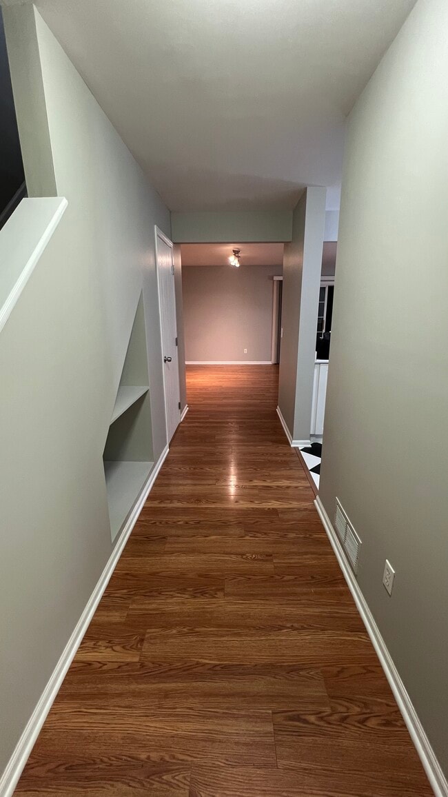 Photo - 6076 Georges Park Dr Unit 6076