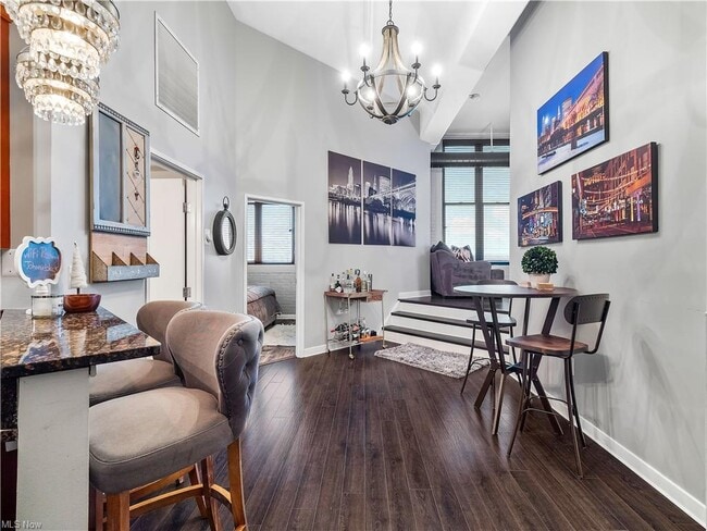 Photo - 1133 W 9th St Unit 502