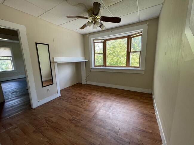 Building Photo - 45 South Ave Unit 2