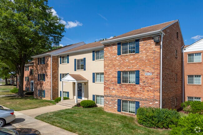 Deerfield Run &amp; Village Square North Apart&hellip; Apartments