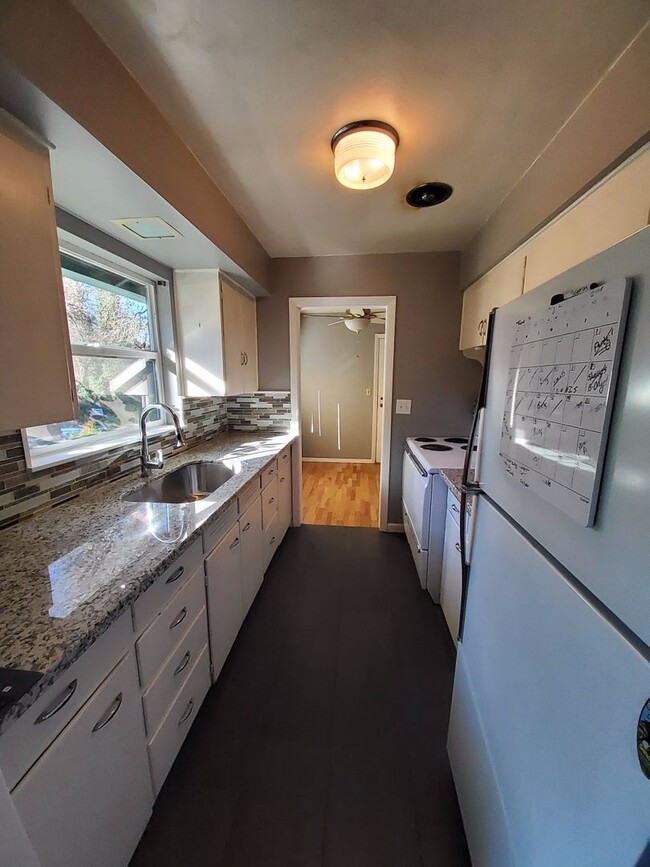 Photo - Great Home in the Burlingame area