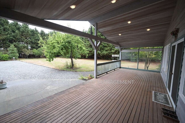 Photo - 3 bed 2.5 bath home in a private country setting, close to town. All new luxury vinyl plank floor...