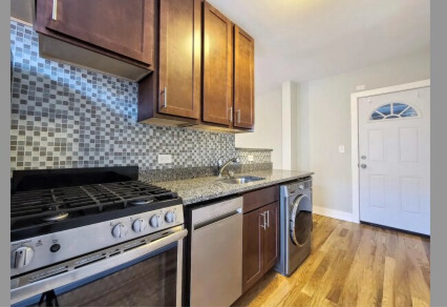 Photo - 2907 N Mildred Ave