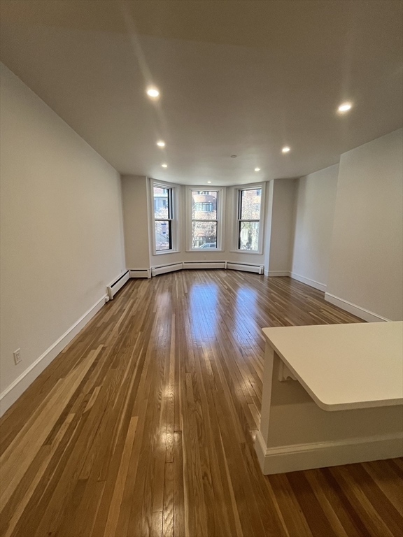 Photo - 289 Beacon St Apartment Unit 3