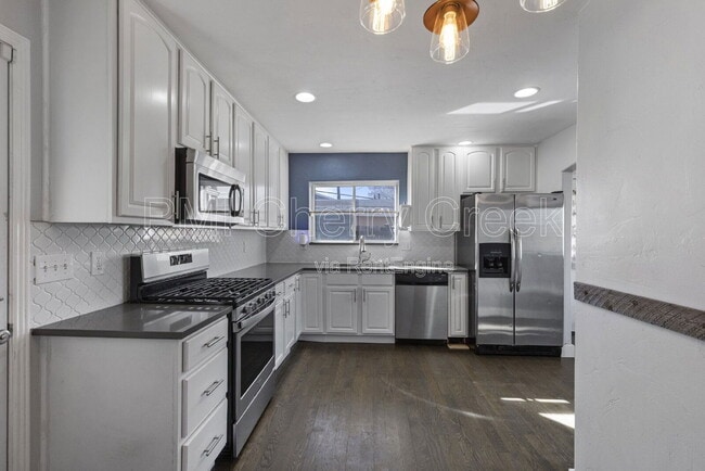 Photo - 1010 Newton St